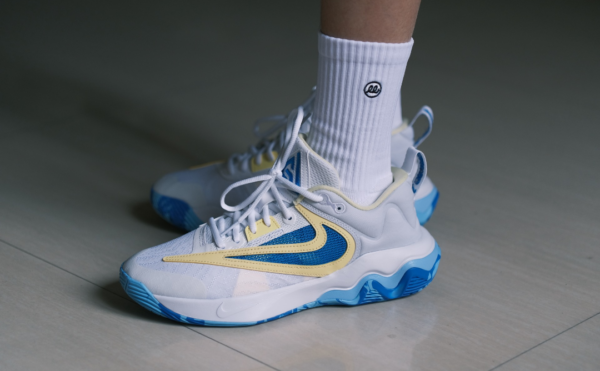 Giay Nike Giannis Immortality 3 EP 'White Light Photo Blue' DZ7534-101