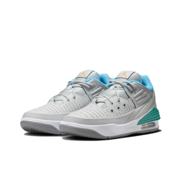 Giay Nike Air Jordan Max Aura 5 'Photon Dust' DZ4352-070