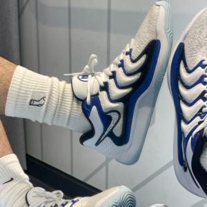 Giay Nike KD 17 'Penny' FJ9487-100