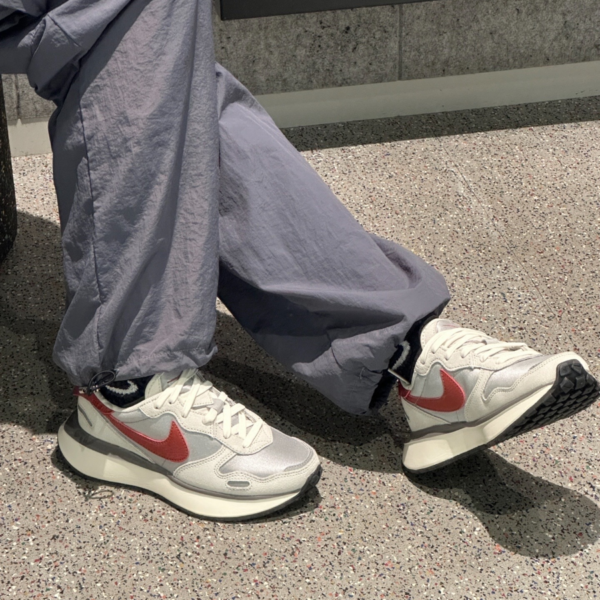 Giay Nike Phoenix Waffle 'Light Bone Rugged Orange' FD2196-001