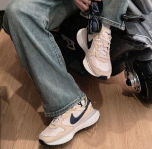 Giay Nike Phoenix Waffle 'Light Orewood' FD2196‑101