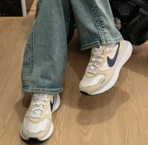 Giay Nike Phoenix Waffle 'Light Orewood' FD2196‑101