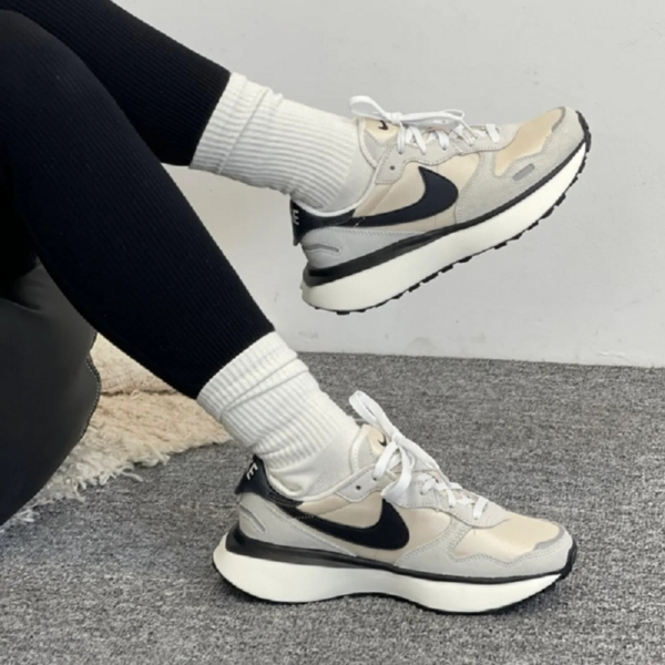 Giay Nike Phoenix Waffle 'Summit White Black' FD2196-100