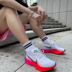Giay Nike Wmns ZoomX VaporFly Next% 3 'White Crimson Pink' HF4995-100