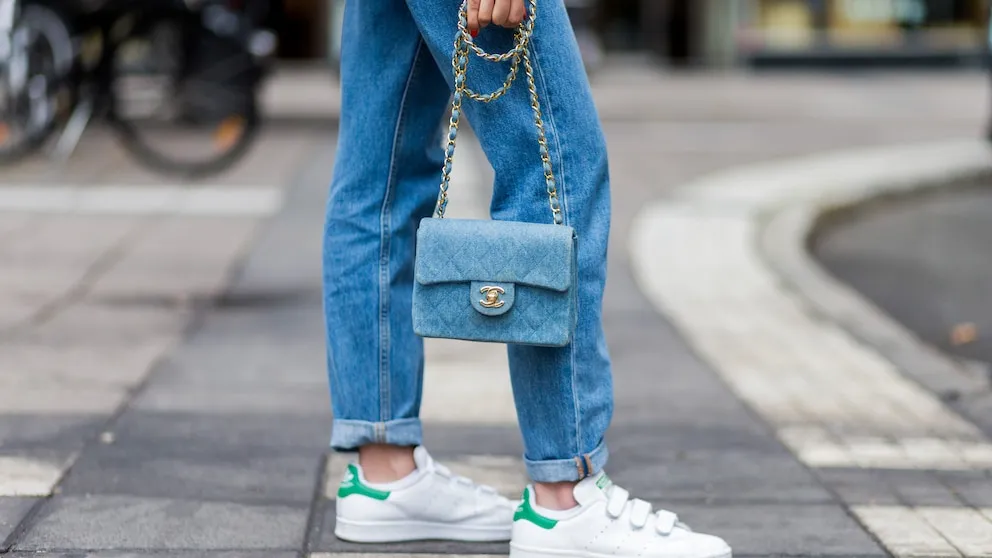 Những mẫu giày strap ấn tượng bạn không thể bỏ qua Hinh anh 5: Nhung mau giay strap an tuong ban khong the bo qua