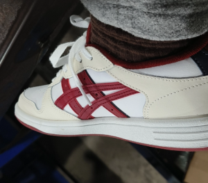 Giay Onitsuka Tiger Buzzer Trainer 'Cream White Red' 1183B896-103