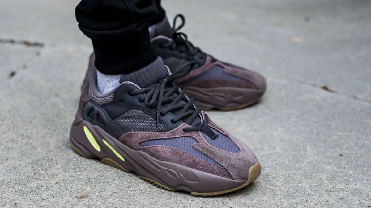 Bí quyết "bỏ túi" để sở hữu đôi Yeezy Boost 700 vừa vặn hoàn hảo! Hinh anh 4: Bi quyet "bo tui" de so huu doi Yeezy Boost 700 vua van hoan hao!