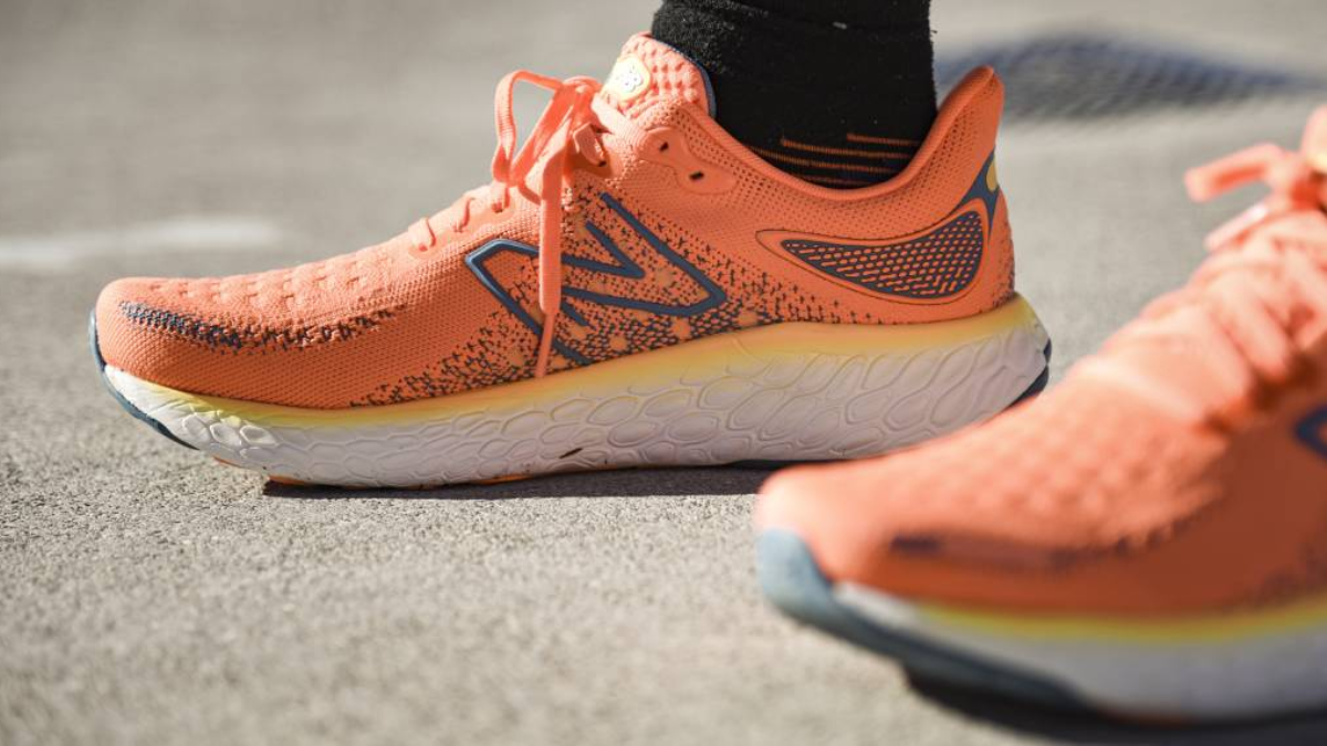 Hinh anh 5: Top 7 mau giay di bo xuat sac nhat 2024 cho buoc chan thoai mai