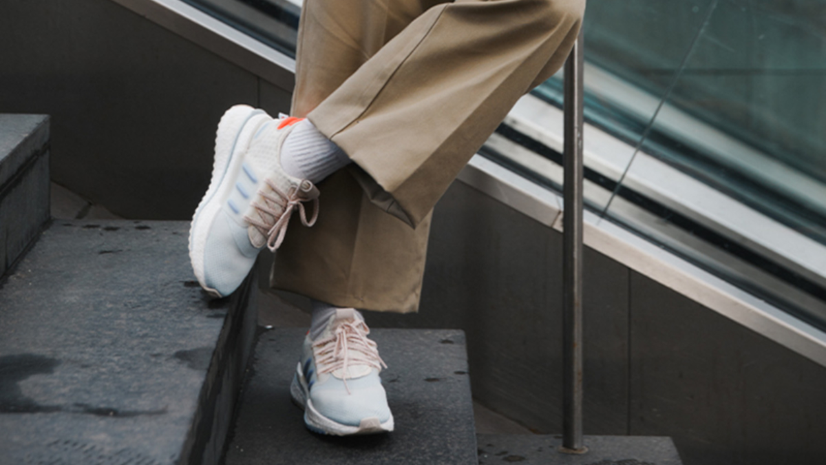 Hinh anh 7: Top 7 mau giay di bo xuat sac nhat 2024 cho buoc chan thoai mai