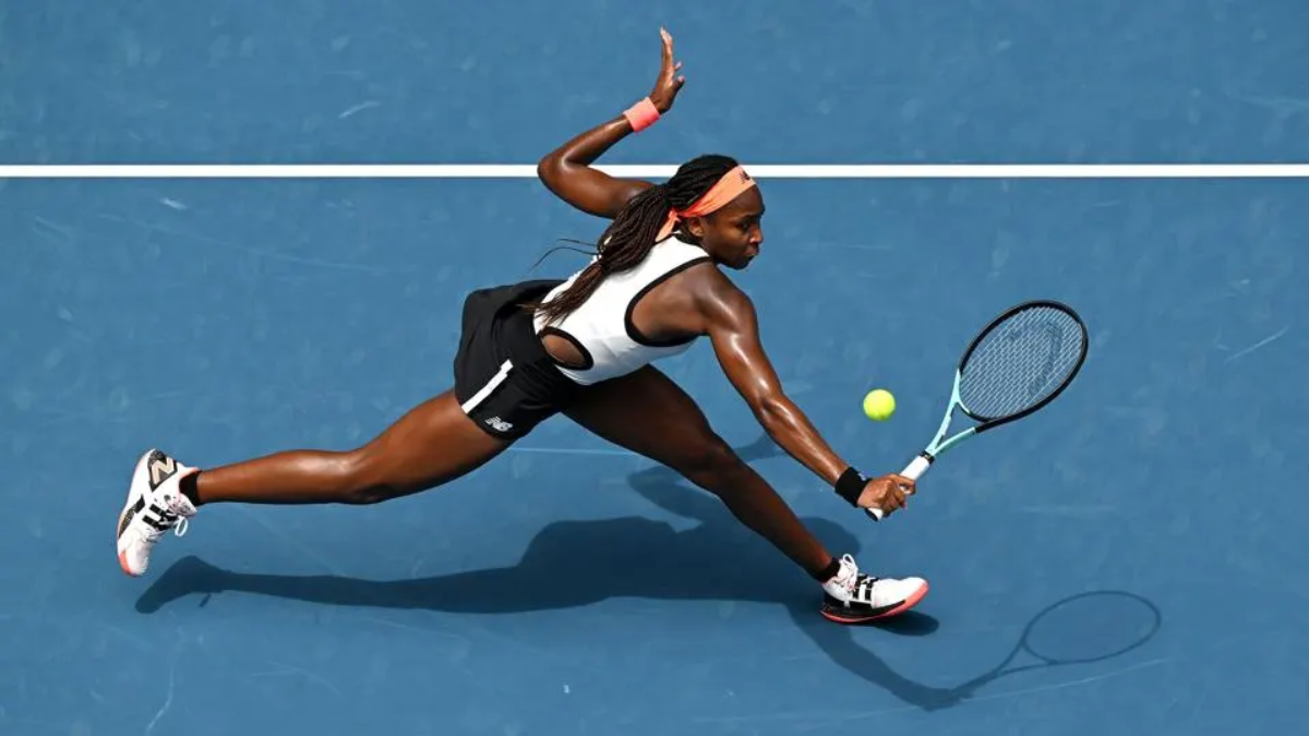 Hinh anh 2: Luot bay tren san cung cung 7 mau giay tennis xuat sac 2024