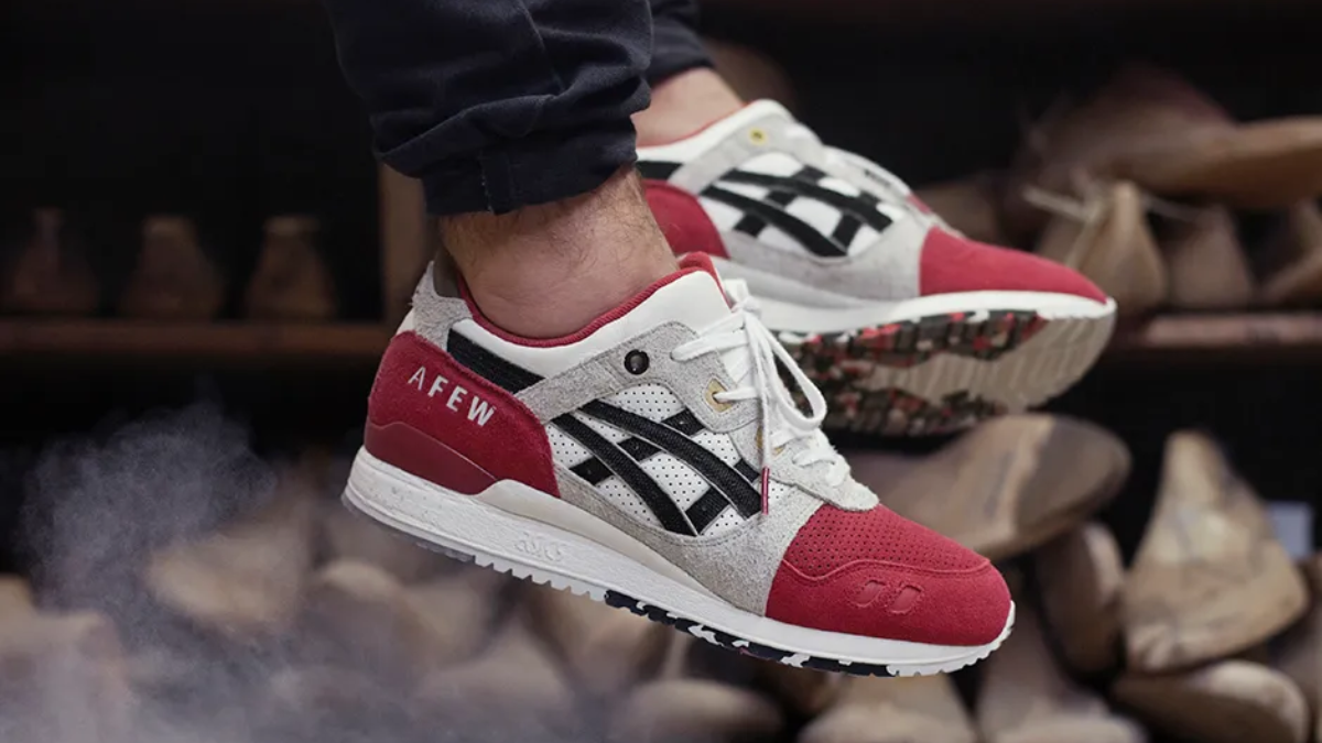 Hinh anh 10: Nguoi do chan de chon size giay Asics phu hop