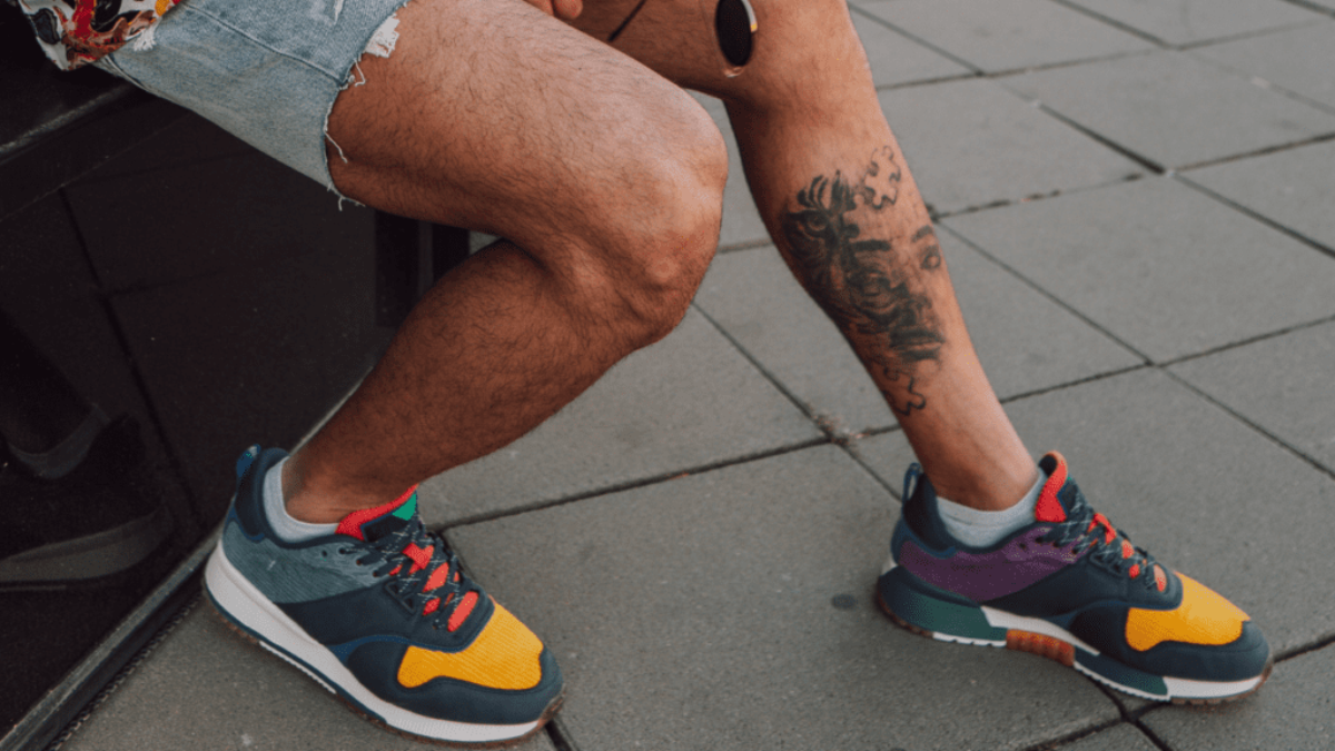 Hinh anh 9: Nang tam phong cach cung 7 mau sneaker phoi voi quan short