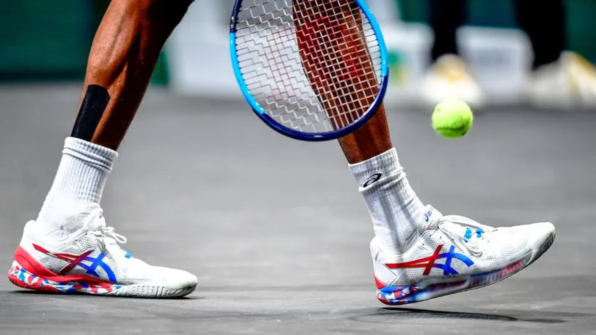 Bí quyết chọn giày tennis phù hợp cho người mới bắt đầu Hinh anh 2: Bi quyet chon giay tennis phu hop cho nguoi moi bat dau