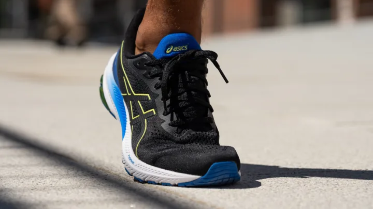 Hinh anh 4: Buoc di tu tin voi 8 doi giay di bo em ai va ho tro tot nhat