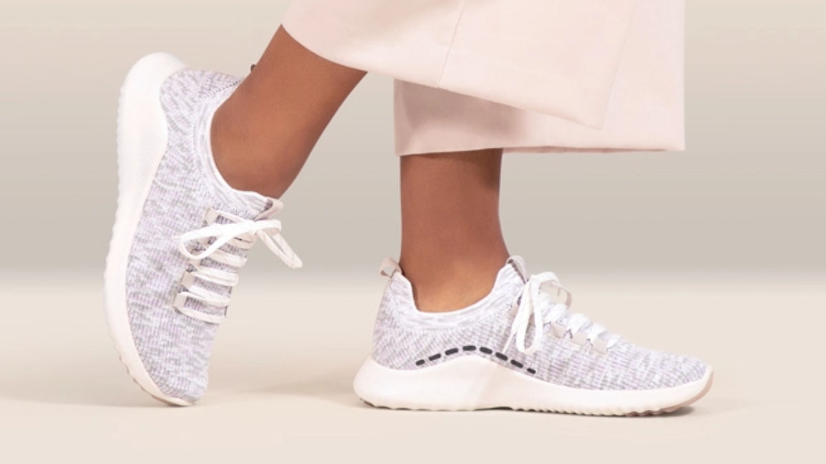 Hinh anh 7: Buoc di tu tin voi 8 doi giay di bo em ai va ho tro tot nhat