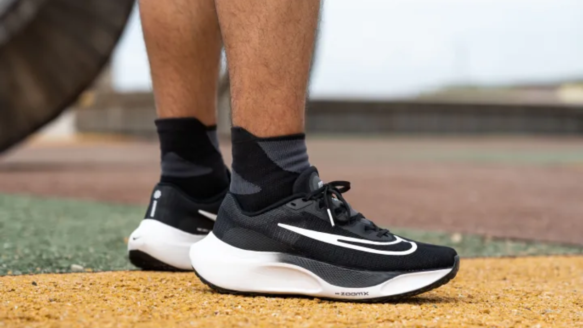 Review chi tiet Nike Zoom Fly 5: Lieu co xung dang de so huu?