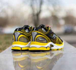 Giay Saucony ProGrid Triumph 4 'Lemon Chrome' S70704‑1