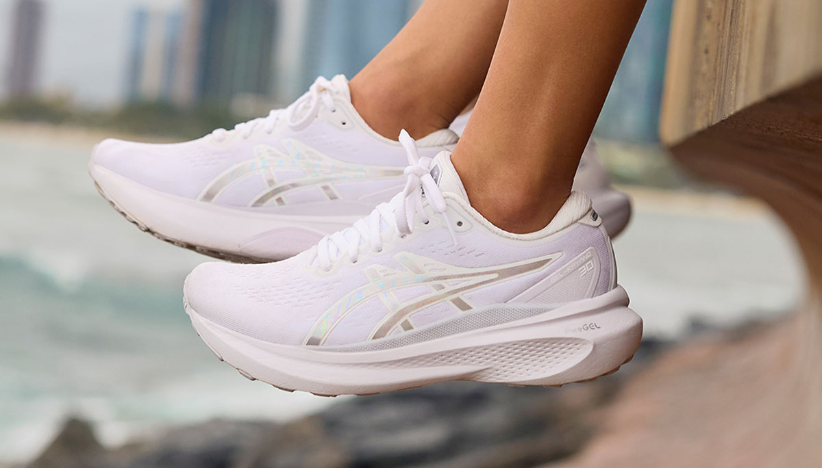Liệu ASICS Gel Kayano 30 có xứng đáng với giá tiền? Hinh anh 1: Lieu ASICS Gel Kayano 30 co xung dang voi gia tien?