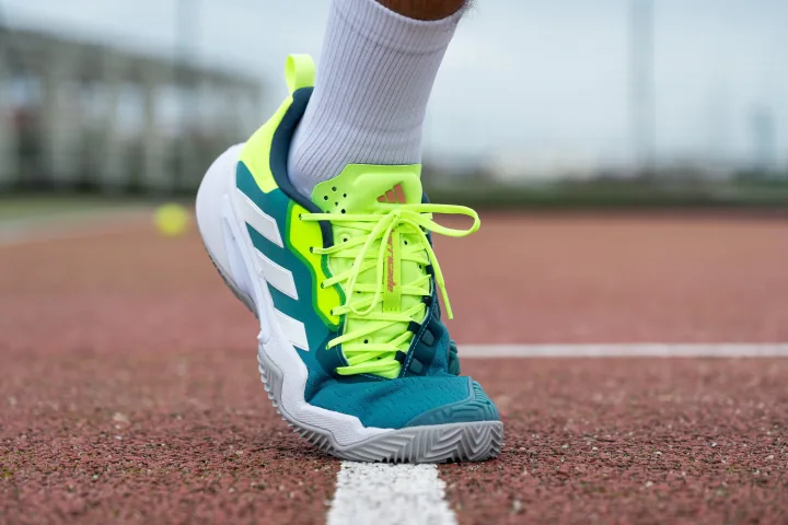 Review siêu phẩm giày tennis: Adidas Barricade 13 Hinh anh 3: Review sieu pham giay tennis: Adidas Barricade 13