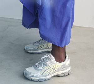 Giay Asics Gel-Nyc x Emmi 'White Huddle Yellow' 1202A498-100