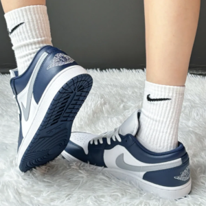 Giay Nike Air Jordan 1 Low 'Midnight Navy' 553558-141