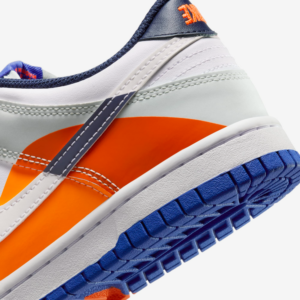 Giay Nike Dunk Low SE 'Upside Down' FQ7674-100