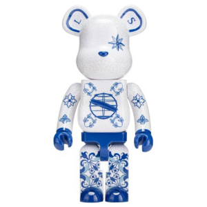 Mo Hinh Bearbrick Macau 2023 x Senado Square