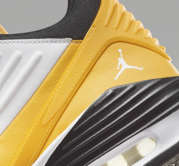 Giay Nike Air Jordan Max Aura 5 'White Yellow Ochre' DZ4353-701