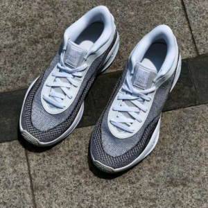 Giay Nike G.T. Hustle Academy EP 'Light Bone' FJ7808-100