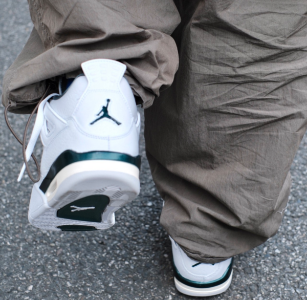 Giay Nike Air Jordan 4 Retro 'Oxidized Green' FQ8213-103