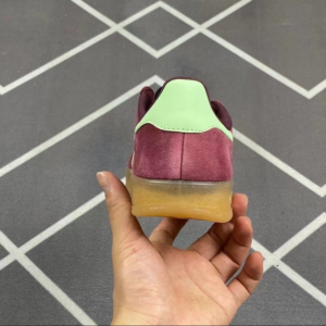 Giay Adidas Gazelle Indoor 'Red Semi Green Spark' IH7487