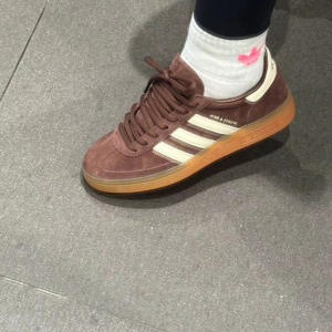 Giay Adidas Handball Spezial x Sporty & Rich 'Auburn' IH2612