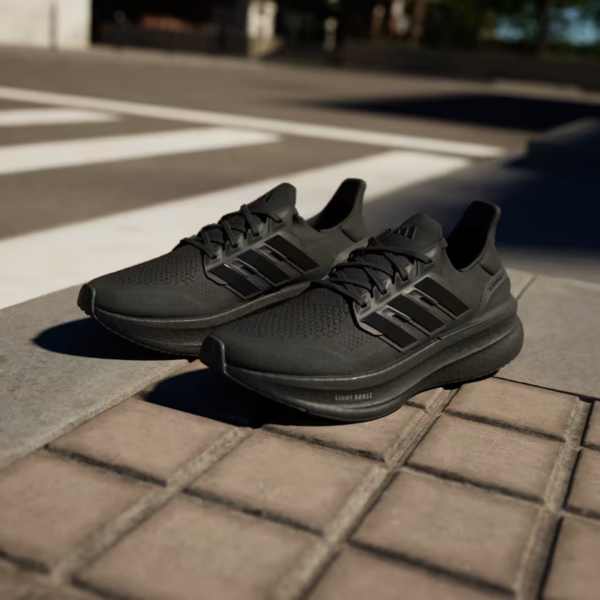 Giay Adidas UltraBoost 5 'Triple Black' ID8812
