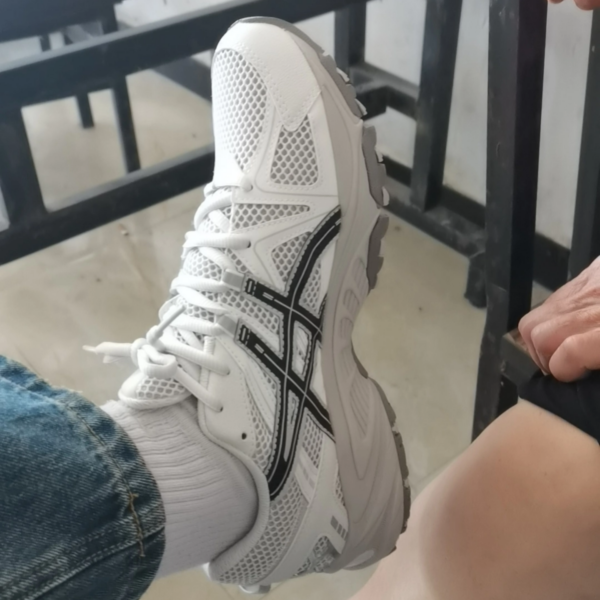 Giay Asics Kahana TR 'White Gray Black' 1203A390-200