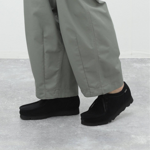 Giay Clarks Wallabee Gore-Tex 'Black Suede' 26149449