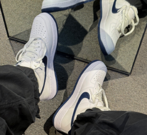 Giay Nike Air Force 1 '07 'White Midnight Navy' FJ4146-104