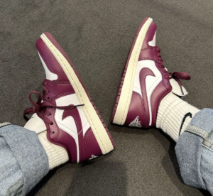 Giay Nike Air Jordan 1 Low 'Fireberry' DC0774-161