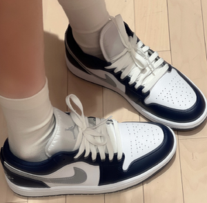 Giay Nike Air Jordan 1 Low 'Midnight Navy Wolf Grey' 553560-141