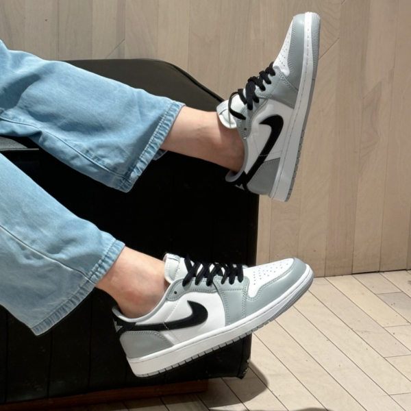 Giay Nike Air Jordan 1 Retro Low OG 'Barons' CZ0790-110