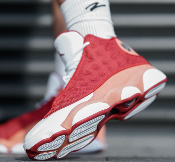 Giay Nike Air Jordan 13 'Dune Red' DJ5982-601