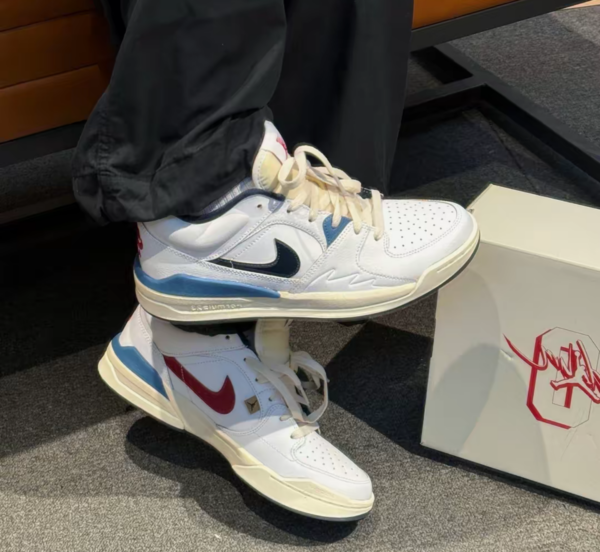 Giay Nike Air Jordan Stadium 90 'Motion Logo' HM3713-141