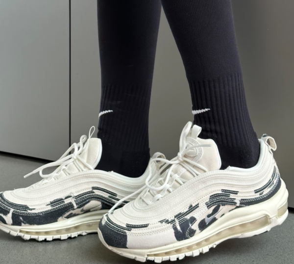 Giay Nike Air Max 97 'Cow Print' FN7173-133