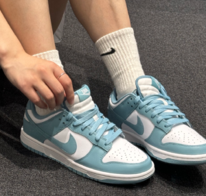 Giay Nike Dunk Low Retro 'Denim Turq' DV0833-106