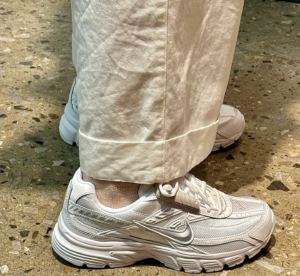 Giay Nike Initiator 'White Photon Dust' FZ9020-100