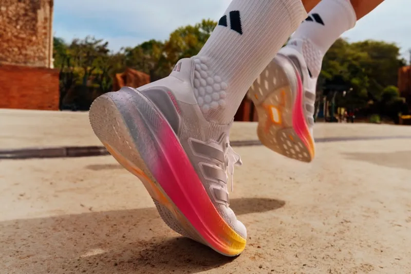 Khám phá sự đột phá mẫu giày chạy mới nhất của adidas: Ultraboost 5 Hinh anh 5: Kham pha su dot pha mau giay chay moi nhat cua adidas: Ultraboost 5