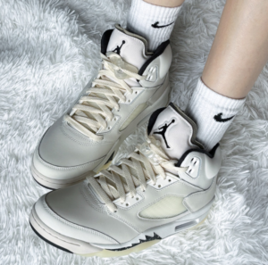 Giay Nike Air Jordan 5 Retro SE 'Sail' FQ3682-100