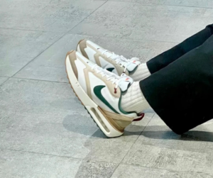 Giay Nike Air Max Dawn 'Khaki Gorge Green' FB7158-131