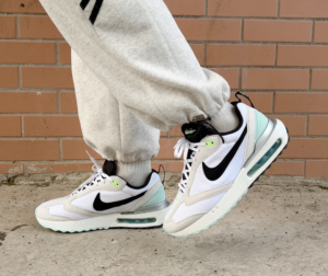 Giay Nike Air Max Dawn 'White Mint Green' FQ6854-101