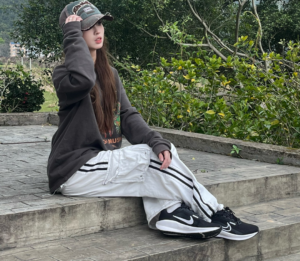 Giay Nike Downshifter 13 'Black White' FD6476-001