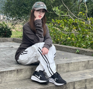 Giay Nike Downshifter 13 'Black White' FD6476-001